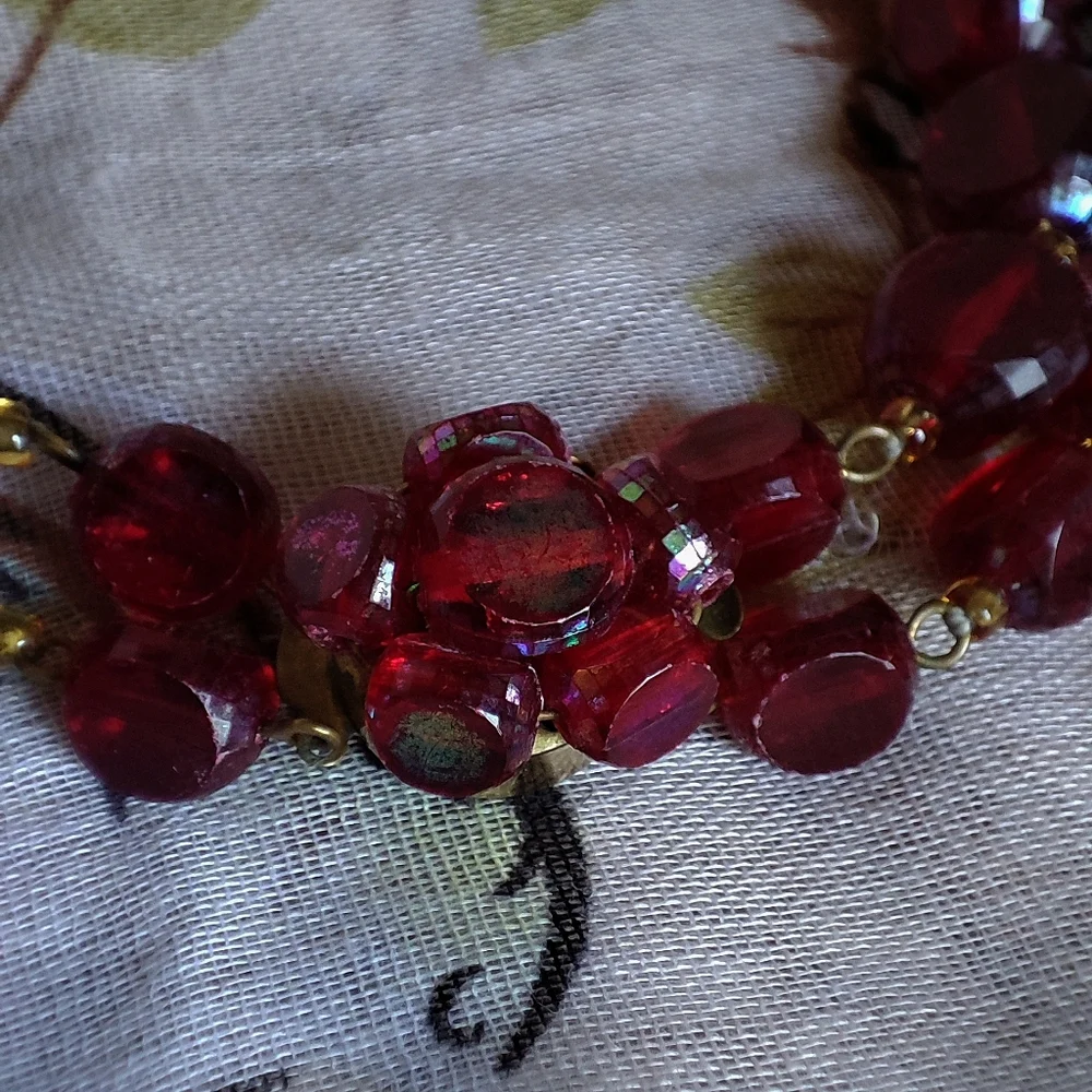 Western Germany Plastic Red Aurora Borealis Light Weight Beaded Vintage Necklace